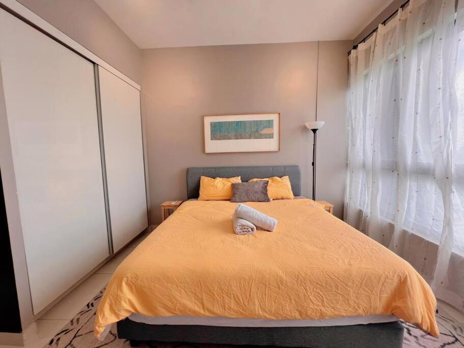Studio Staycation D'Sara @ Linked Mrt, Near Thomson Hospital & Sungai Buloh Hospital Esterno foto